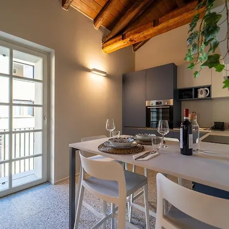 Moderno A 200 Metri Dal Duomo Appartement