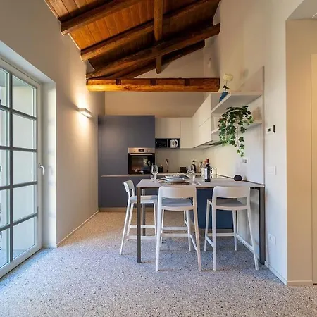 Moderno A 200 Metri Dal Duomo Appartement Como