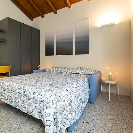 Moderno A 200 Metri Dal Duomo Daire Como